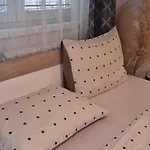 Aerodrom Srna Sunrise Apartment Self Check In & Free Parking Appartamento