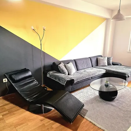 Srna Lux Aerodrom Apartment Skopje