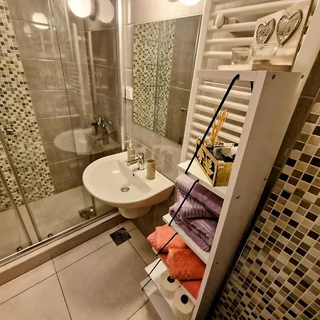 Apartment Srna Lux Aerodrom *