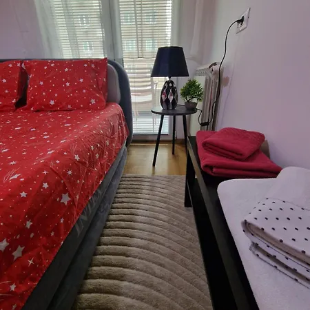 Apartament Srna Lux Aerodrom With Rent A Car Skopje