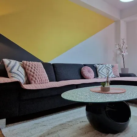 Srna Lux Aerodrom Apartment Skopje