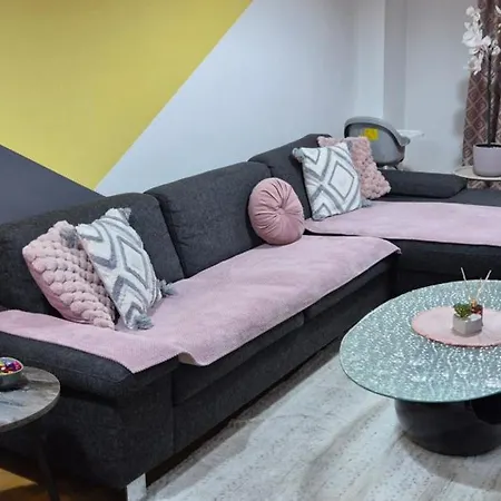 Apartment Srna Lux Aerodrom With Rent A Car *