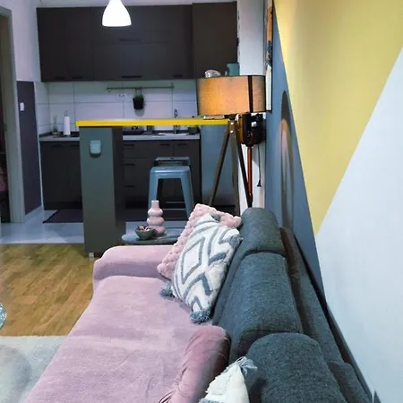 Srna Lux Aerodrom With Rent A Car Lägenhet Skopje