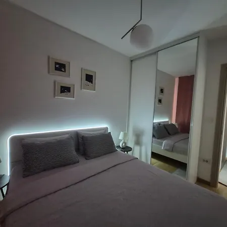 Srna Sunrise Two Bedrooms Apartamento Skopie