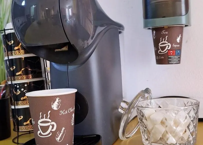 Aerodrom Golden Apartment Self Check In & Free Parking Apartment *