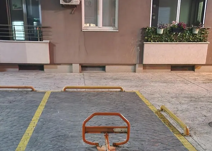 Aerodrom Golden Apartment Self Check In & Free Parking