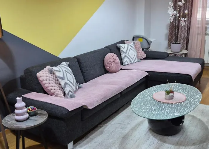 Appartement Aerodrom Golden Apartment Self Check In & Free Parking *